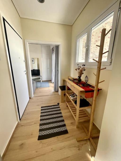 Top Floor Apartment At Petrolona With Big Balcony Αθήνα Εξωτερικό φωτογραφία